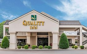 Quality Inn Paris Tn 2*